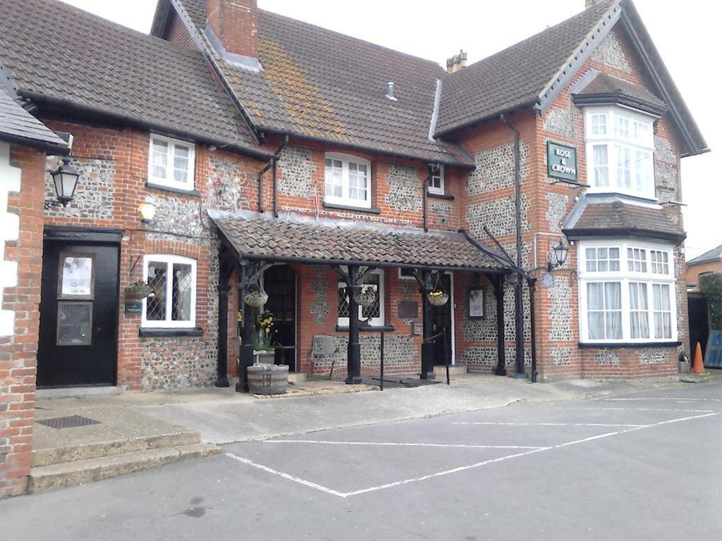 The Rose & Crown Bulford Exterior foto